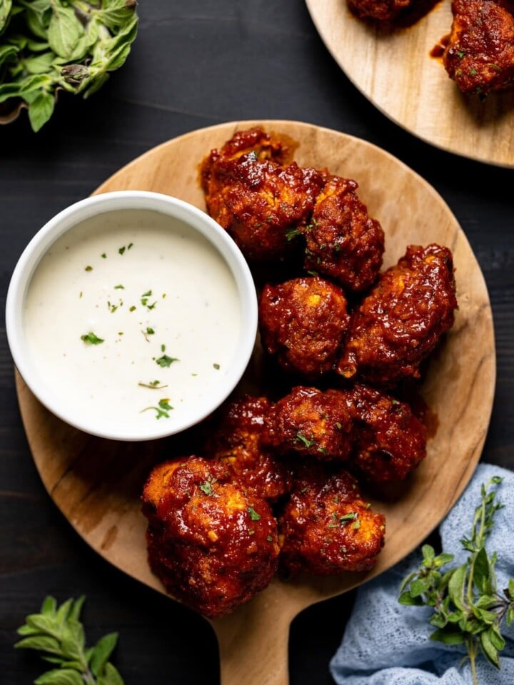 Closeup of Crispy Buffalo Cauliflower Wings