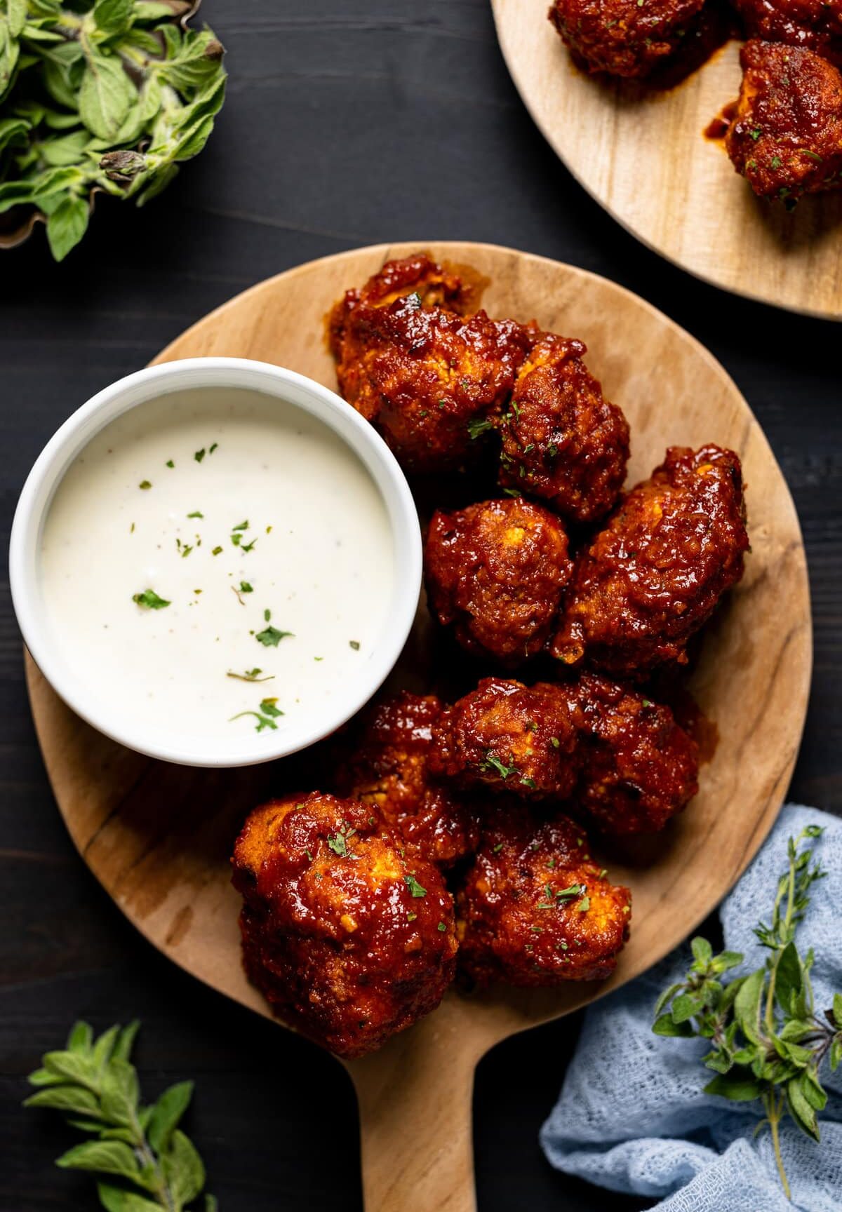 Closeup of Crispy Buffalo Cauliflower Wings