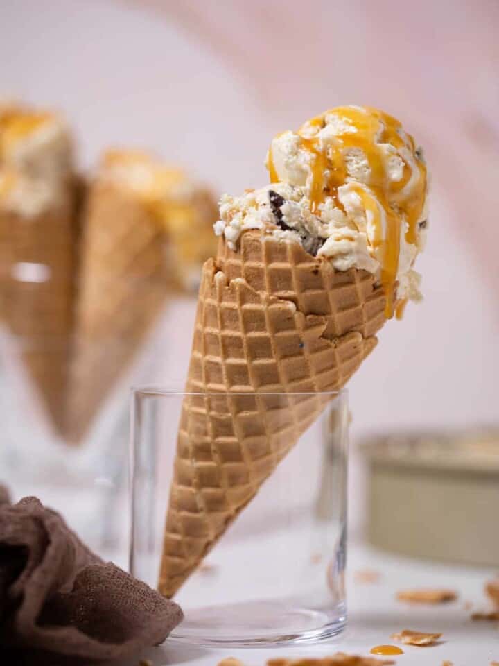 No-Churn Caramel Ice Cream in a cone.