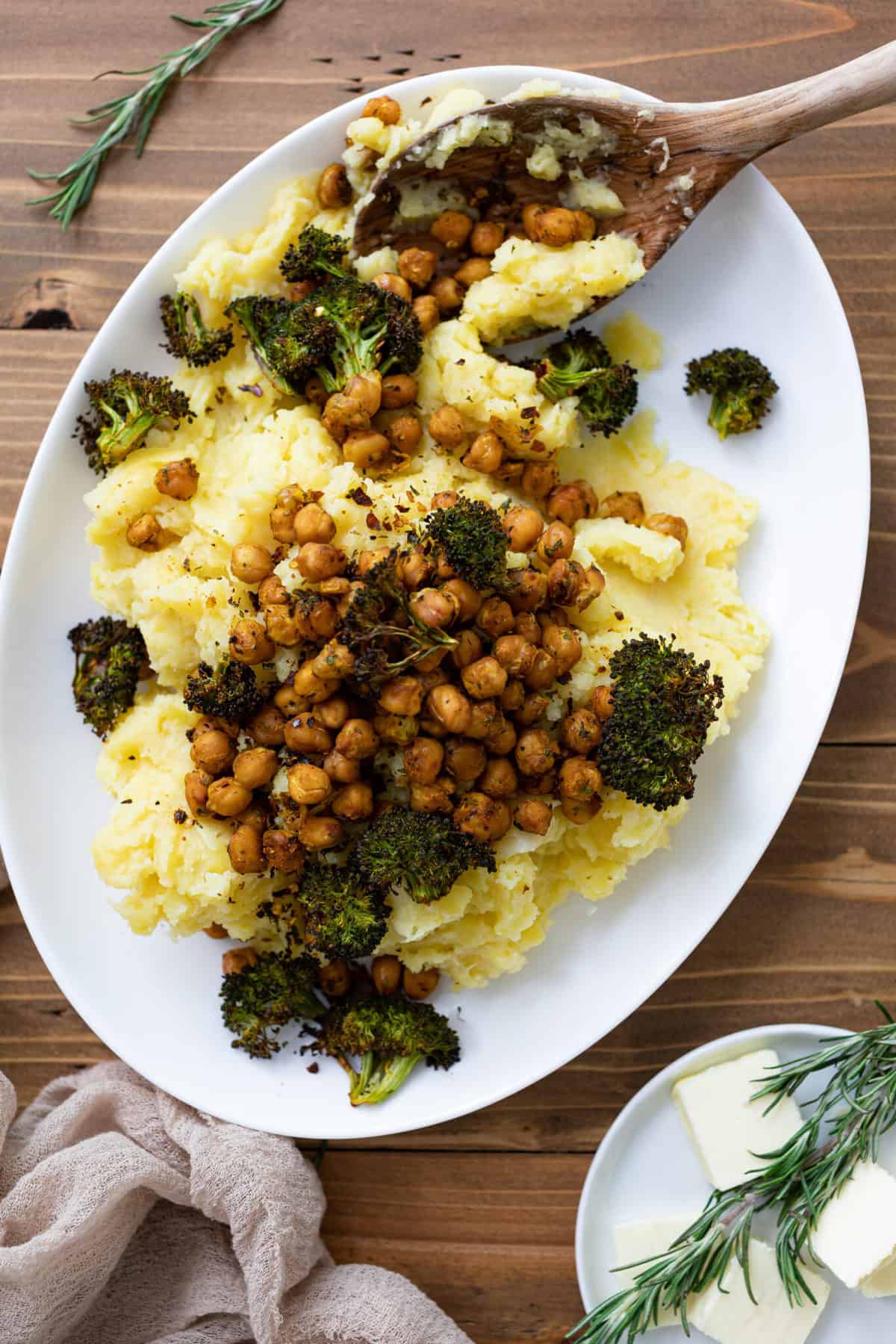 Vegan Chickpeas and Broccoli Mashed Potatoes on a plate.