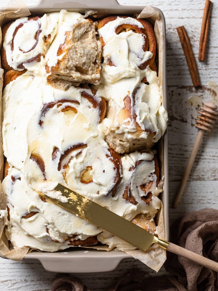 Overnight Vegan Apple Cinnamon Rolls