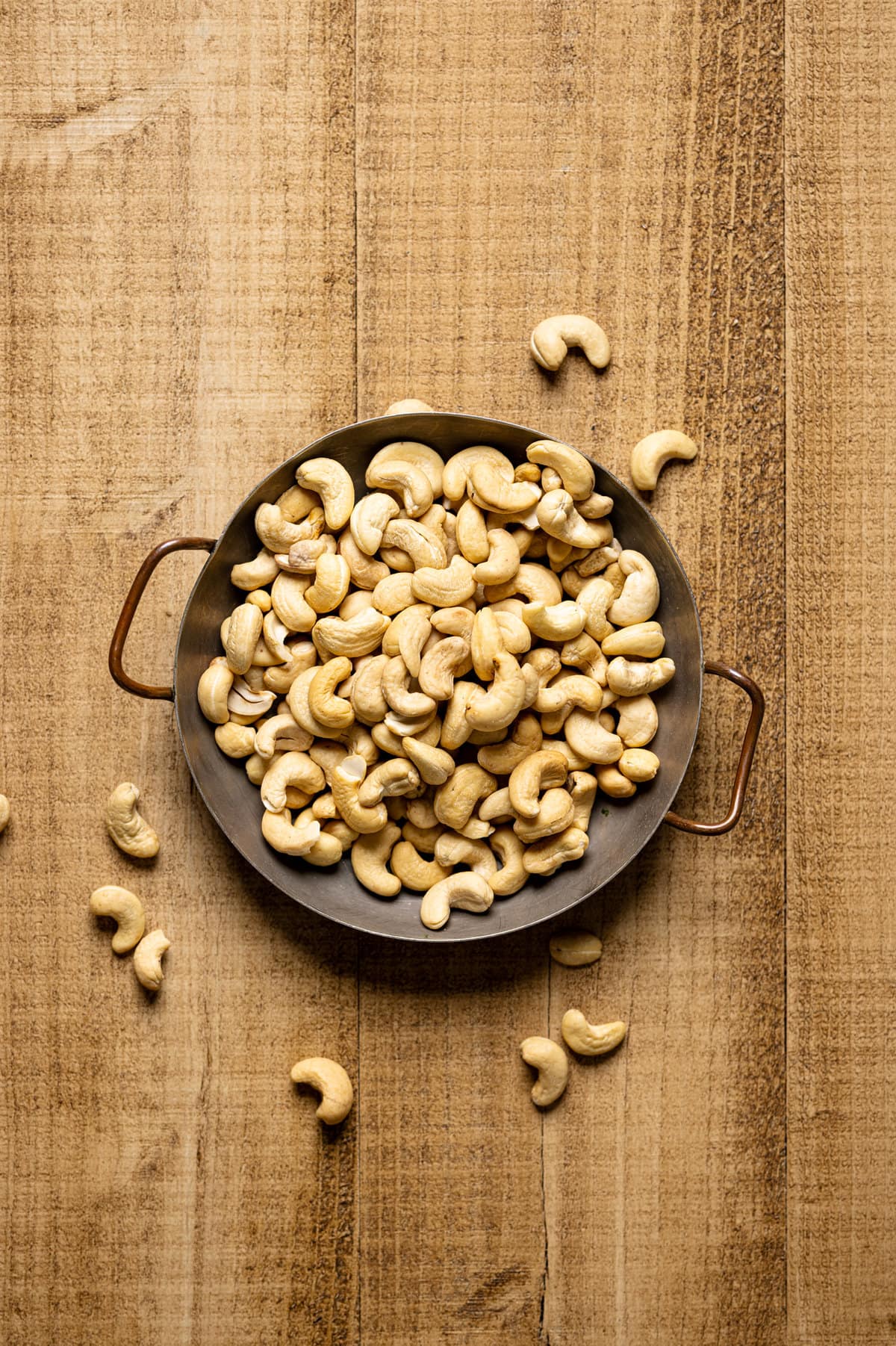 Bowl of cashews.