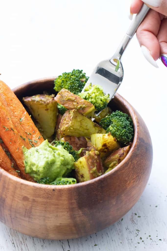 Healthy Pesto Veggie Bowl