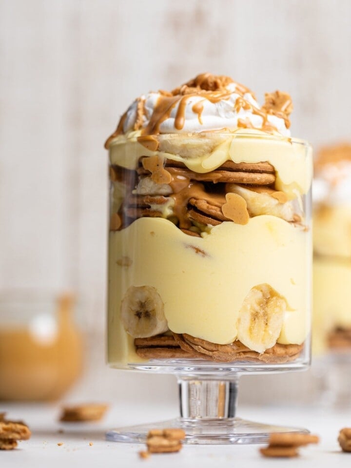 Peanut Butter Banana Pudding in a stemmed glass.