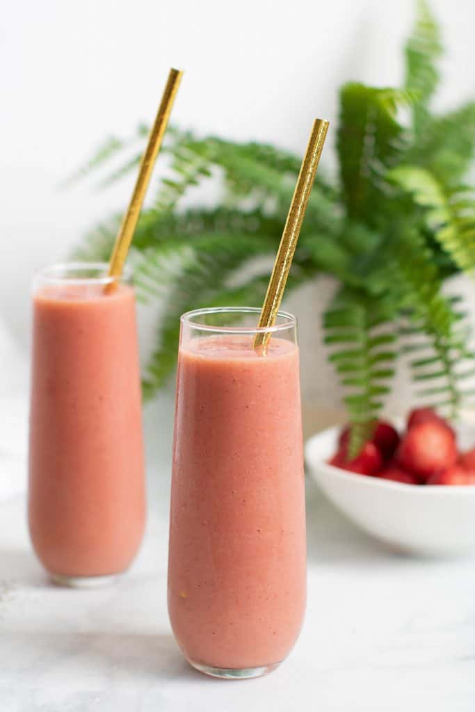 Healthy Pineapple Strawberry + Turmeric Smoothie