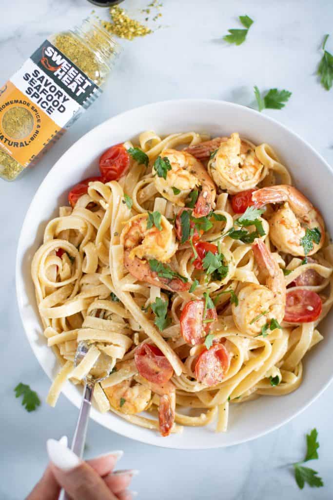 Savory Lemon Garlic Shrimp Pasta