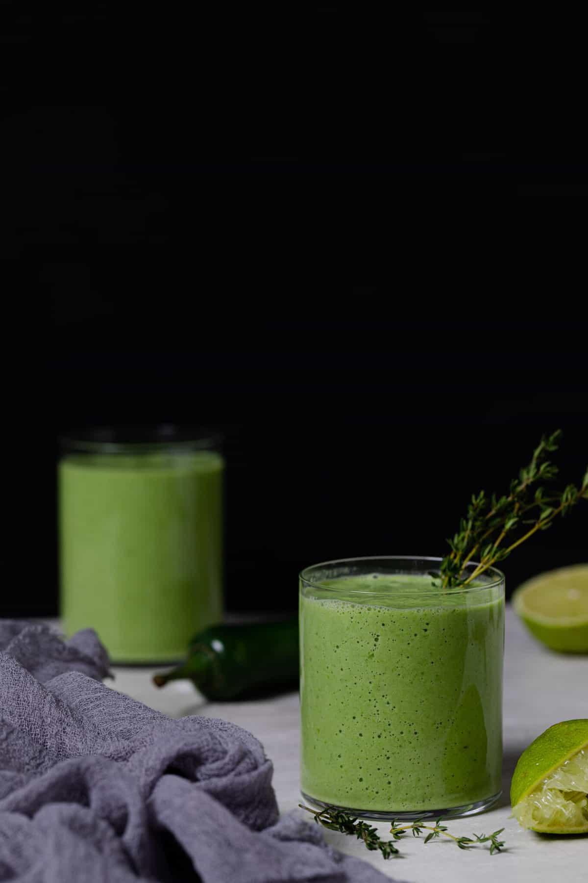 Super Green Detox Smoothie in small glasses.