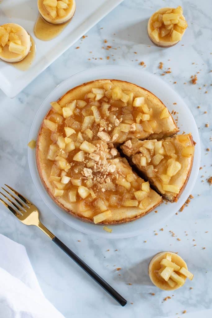 Best Caramel Apple Spice Cheesecake