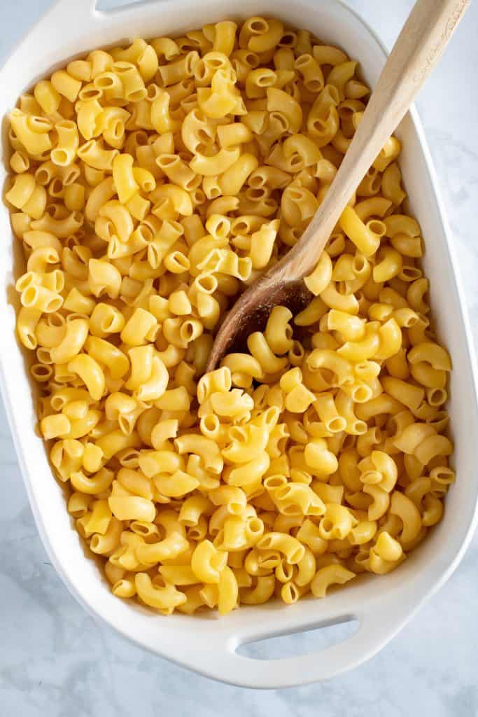 Baked Vegan Buffalo Mac + Cheese