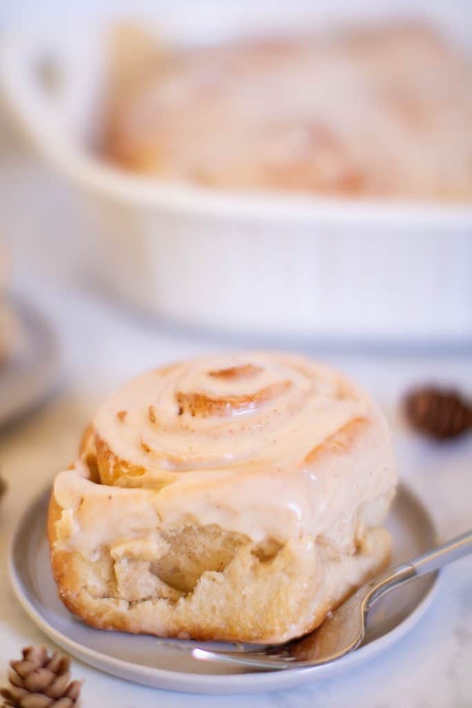 Vegan Chai Tea Latte Cinnamon Rolls