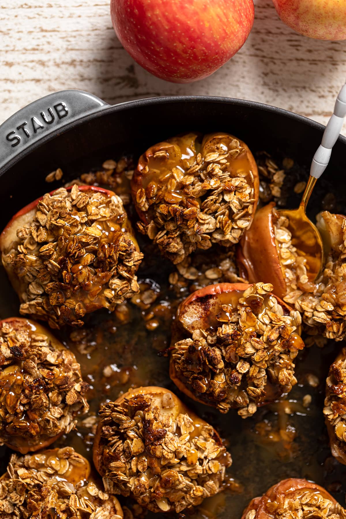 Vegan Baked Cinnamon Caramel Apples