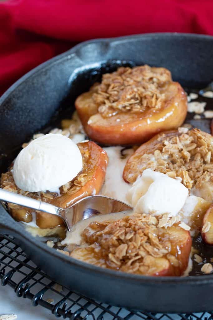 Vegan Baked Cinnamon Caramel Apples