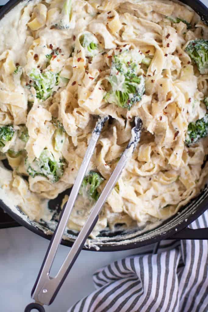 Easy Vegan Broccoli Alfredo Pasta