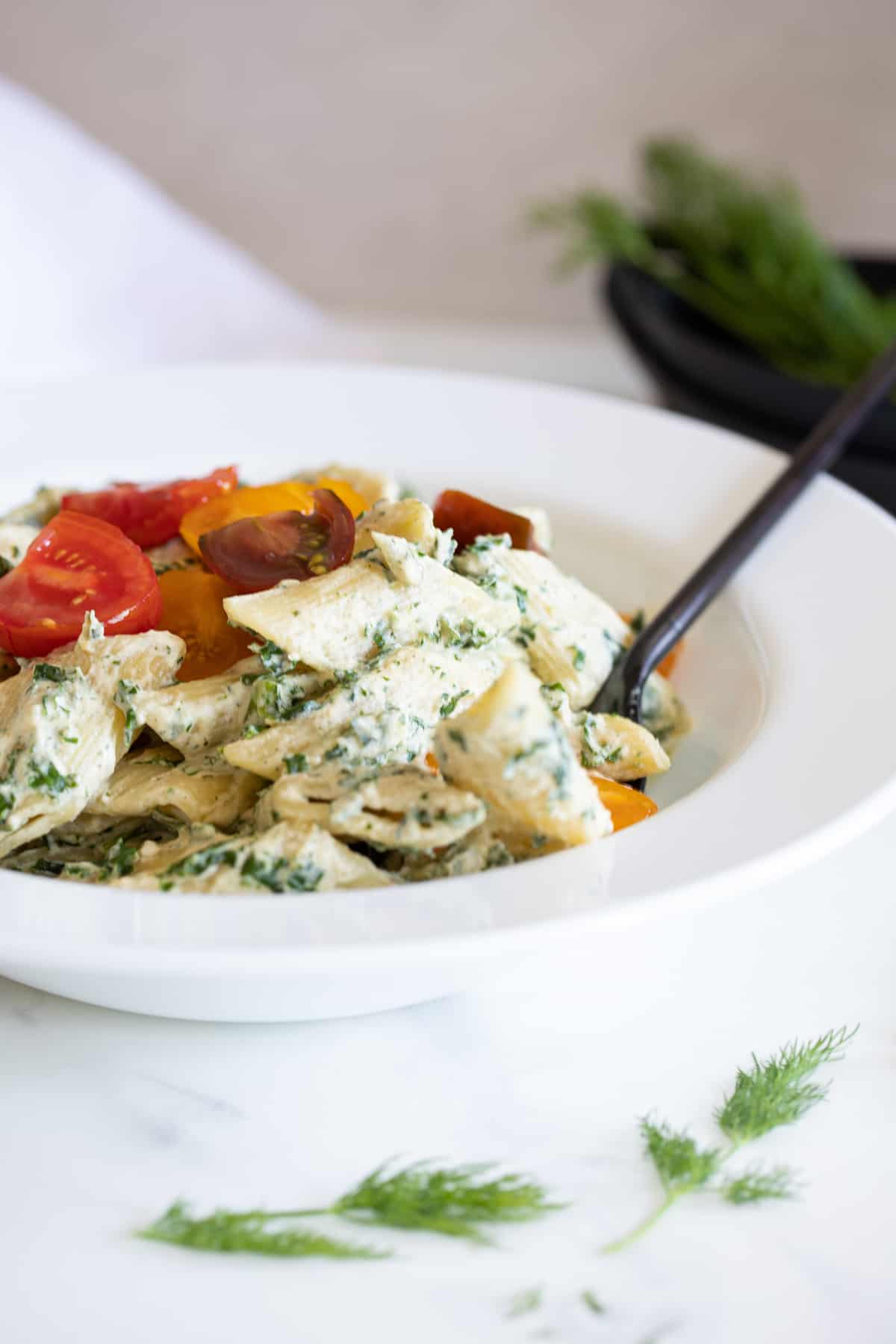 One Pot Creamy Vegan Tuscan Kale Pasta