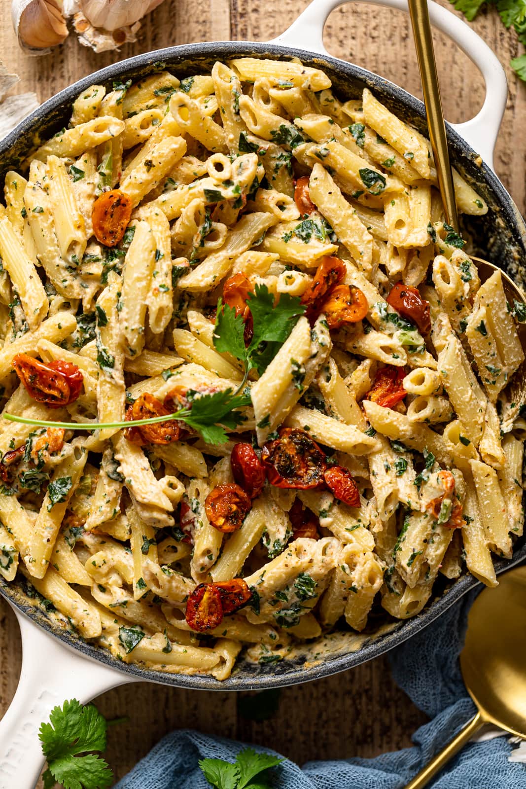 Closeup of a skillet of Creamy Vegan Tuscan Kale Pasta