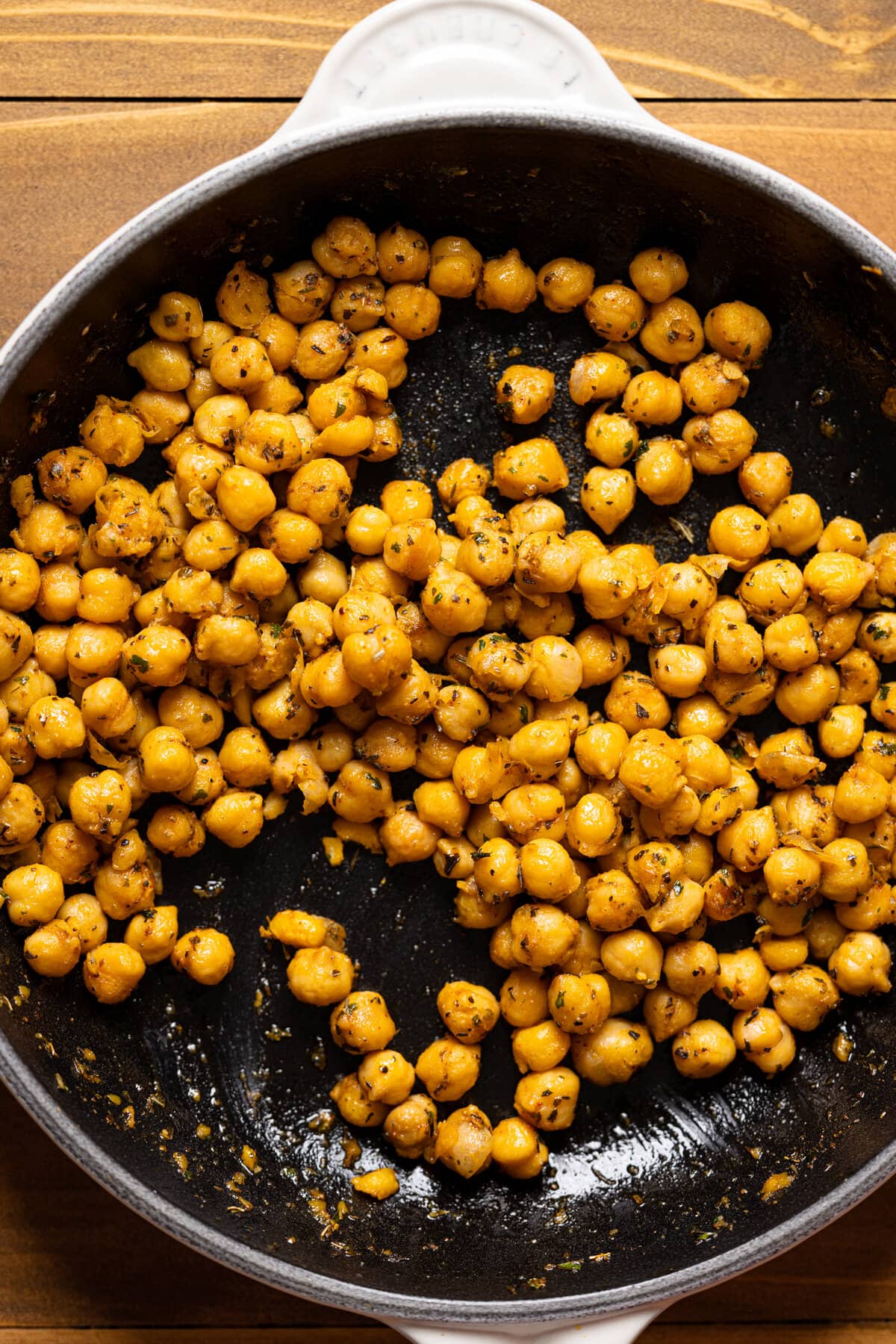 Skillet of seasoned chickpeas