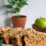 Vegan Apple Cinnamon Crumble Bread