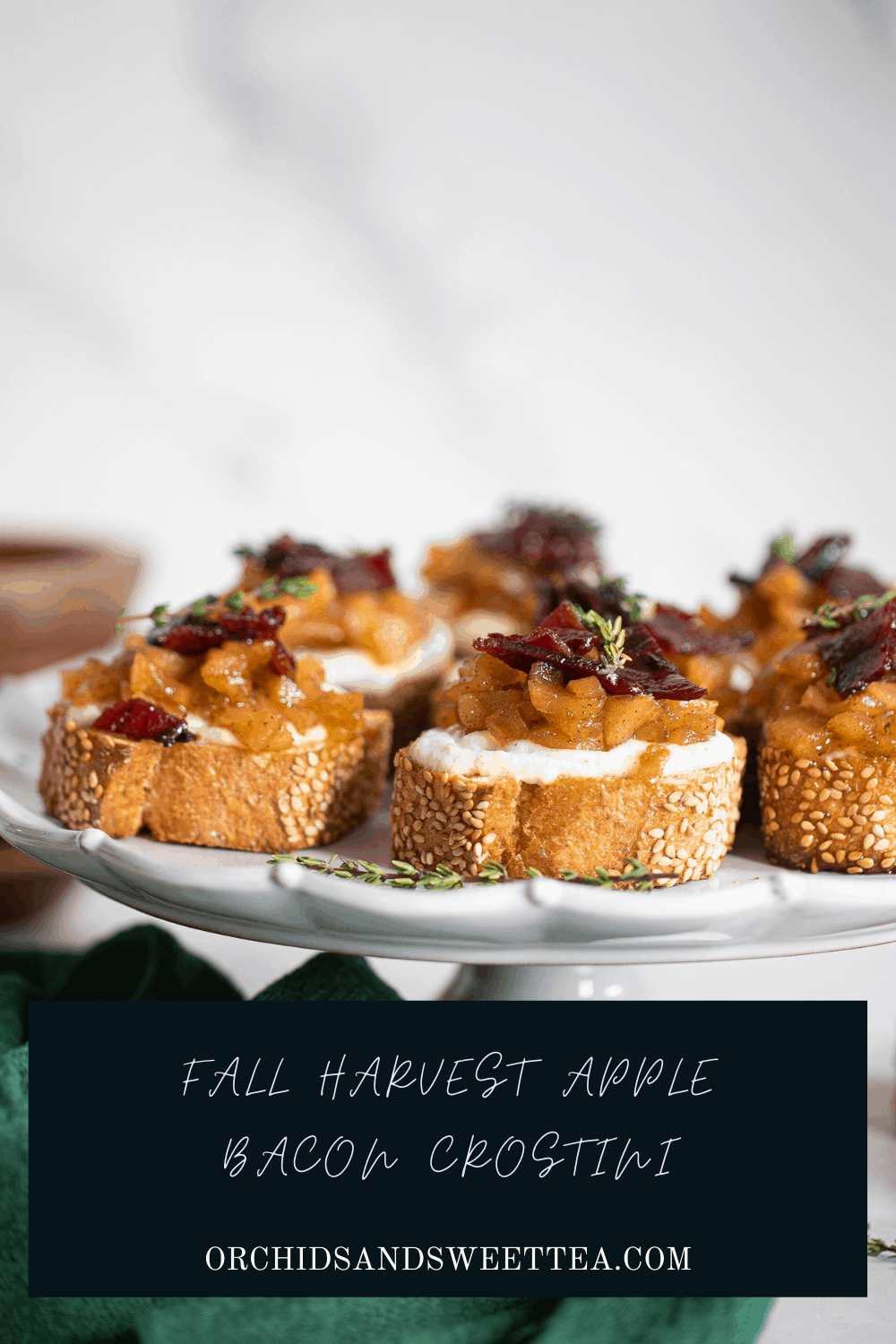 Picture of crostini with text: \"Fall Harvest Apple Bacon Crostini.\"