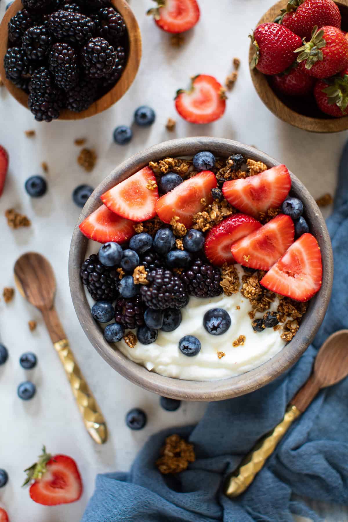 Healthy Greek Yogurt Breakfast Bowl