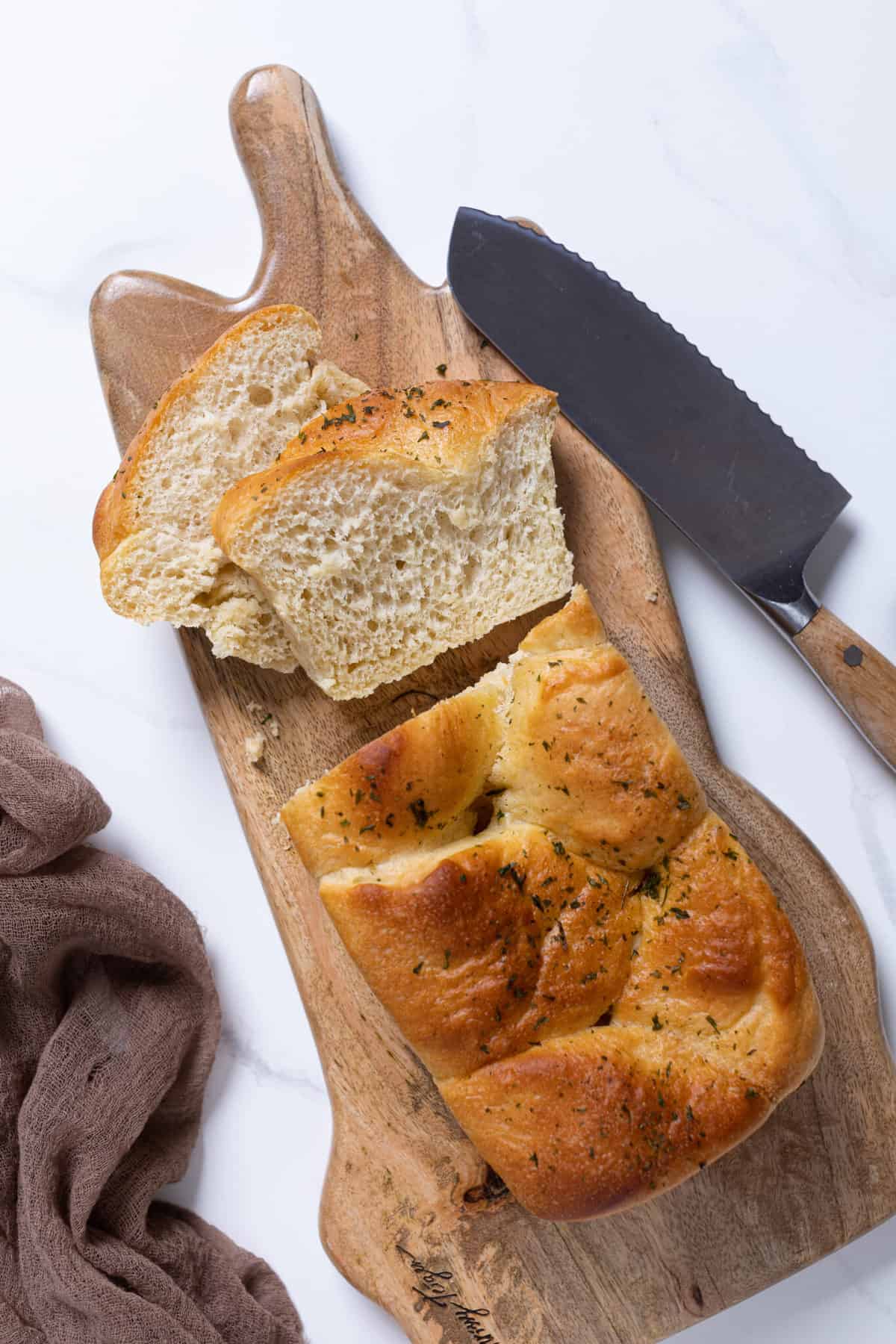 Easy Fluffy Vegan Brioche Bread 