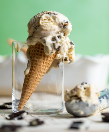 No-Churn Peanut Butter Oreo Ice Cream in a cone in glass.