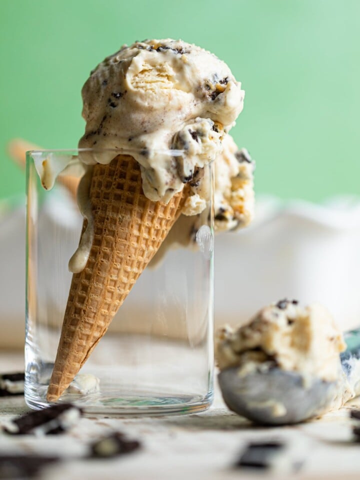No-Churn Peanut Butter Oreo Ice Cream in a cone in glass.