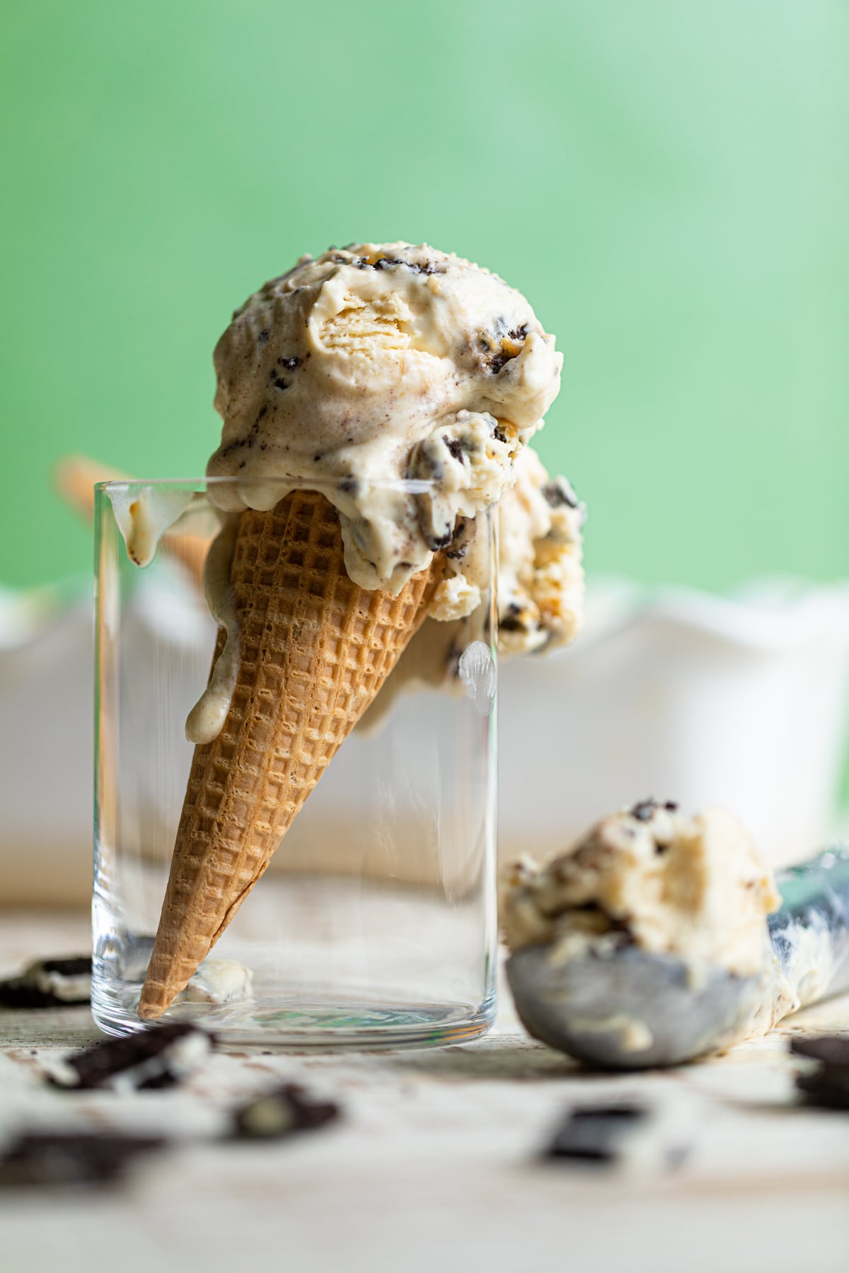 No-Churn Peanut Butter Oreo Ice Cream in a cone in glass.