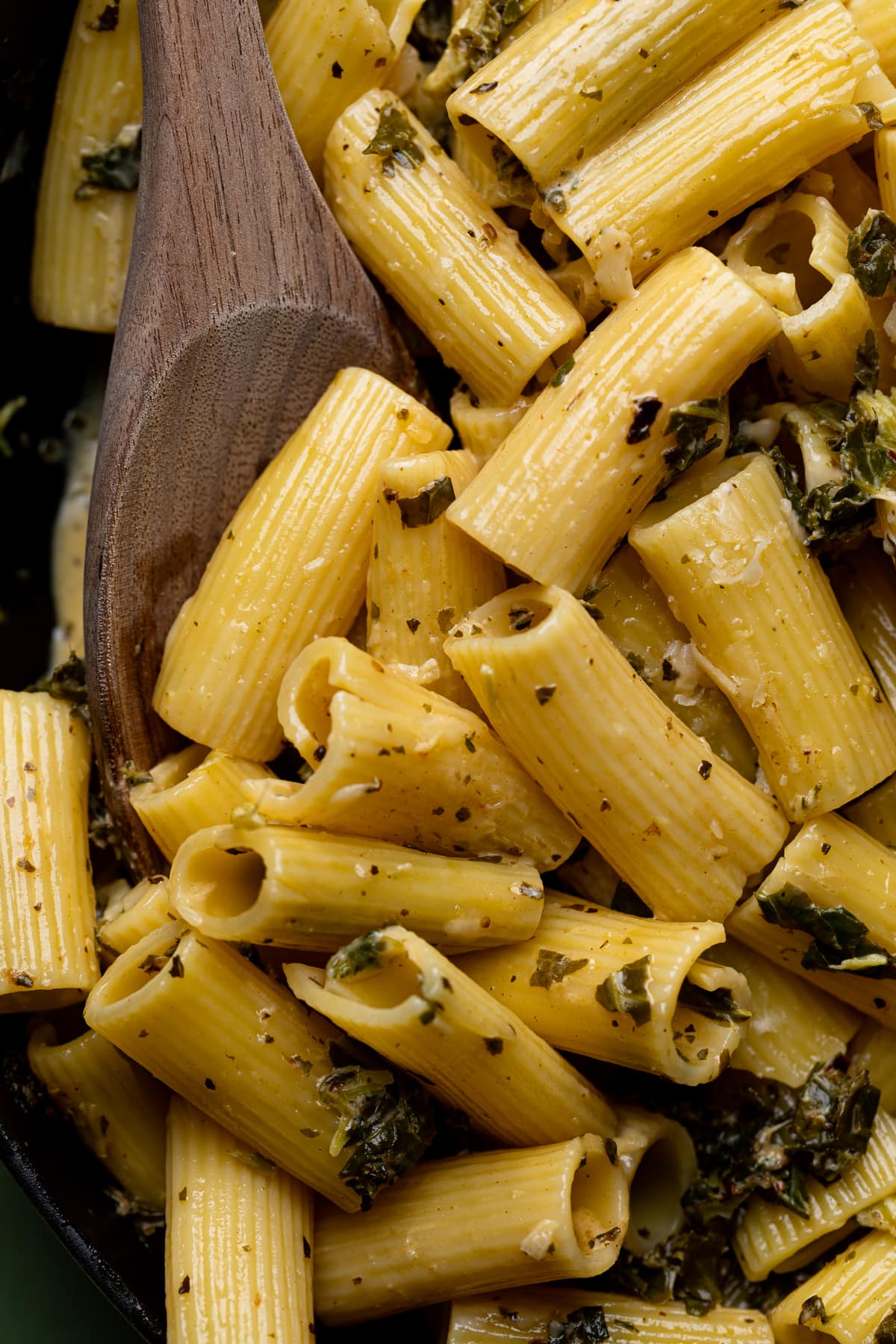Lemon + Herb Garlic Parmesan Kale Pasta 