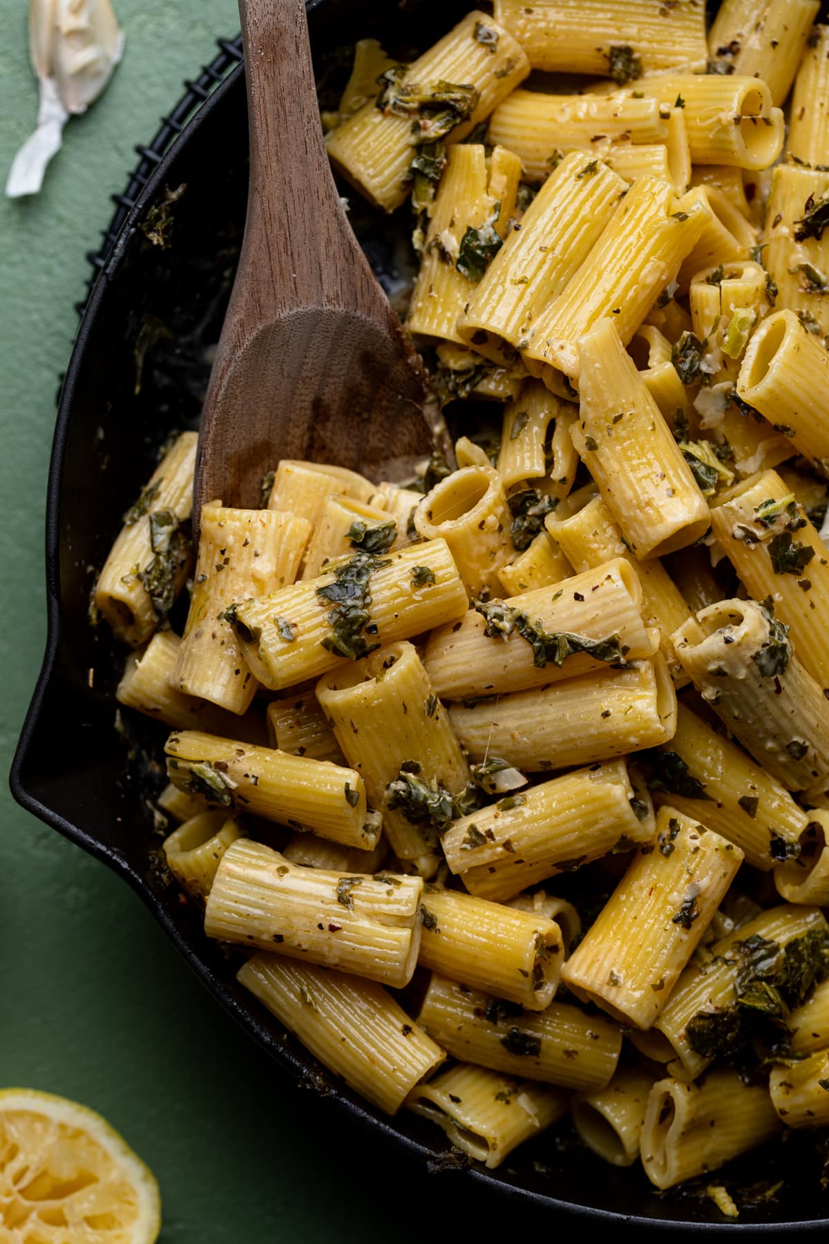 Lemon + Herb Garlic Parmesan Kale Pasta 