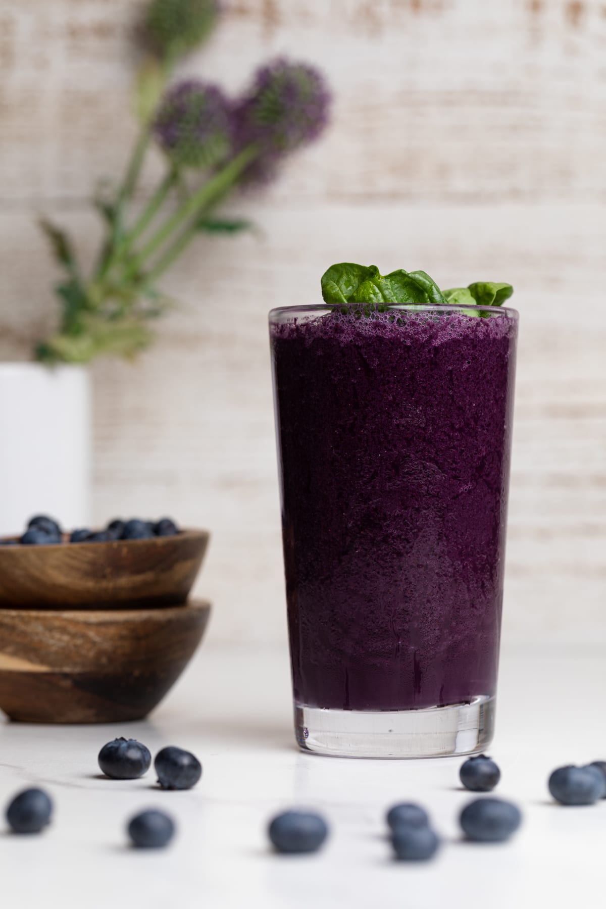 Easy Spinach Blueberry Smoothie 