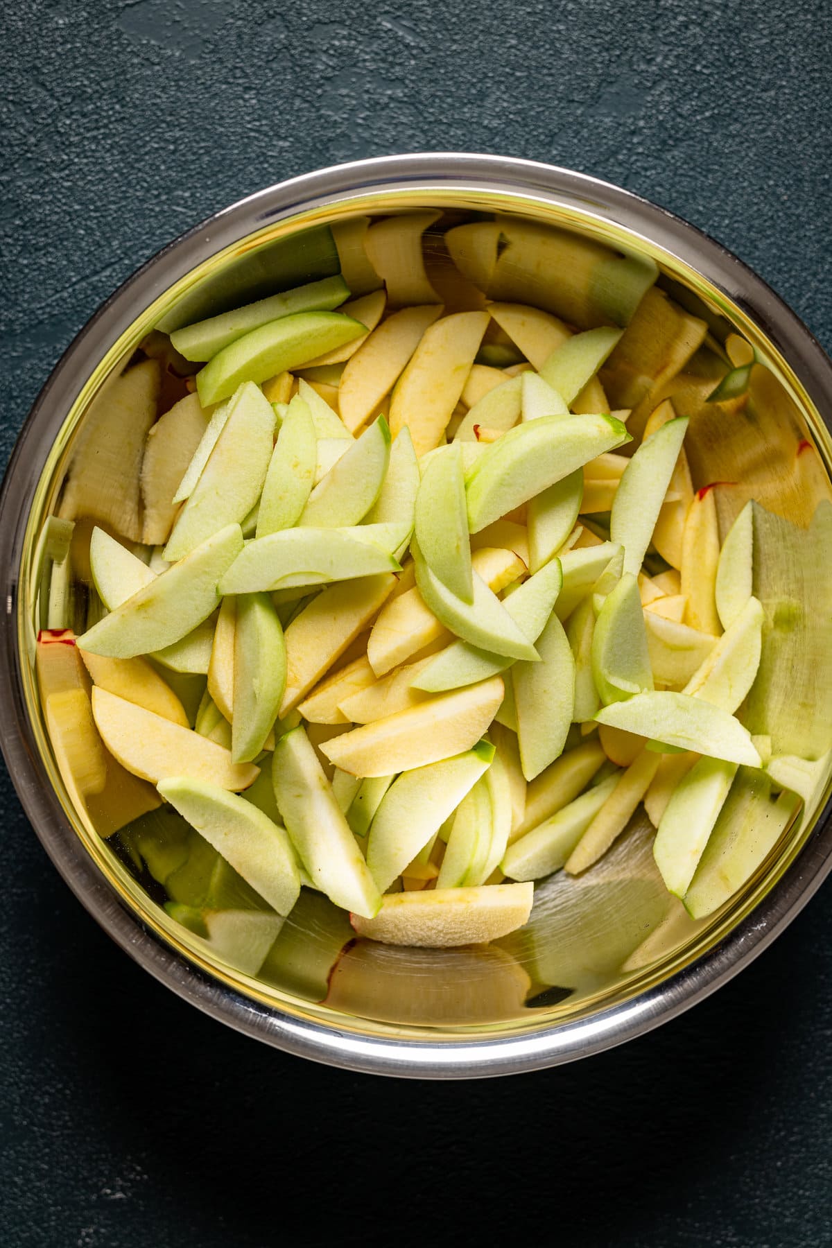 Bowl full of apple slices