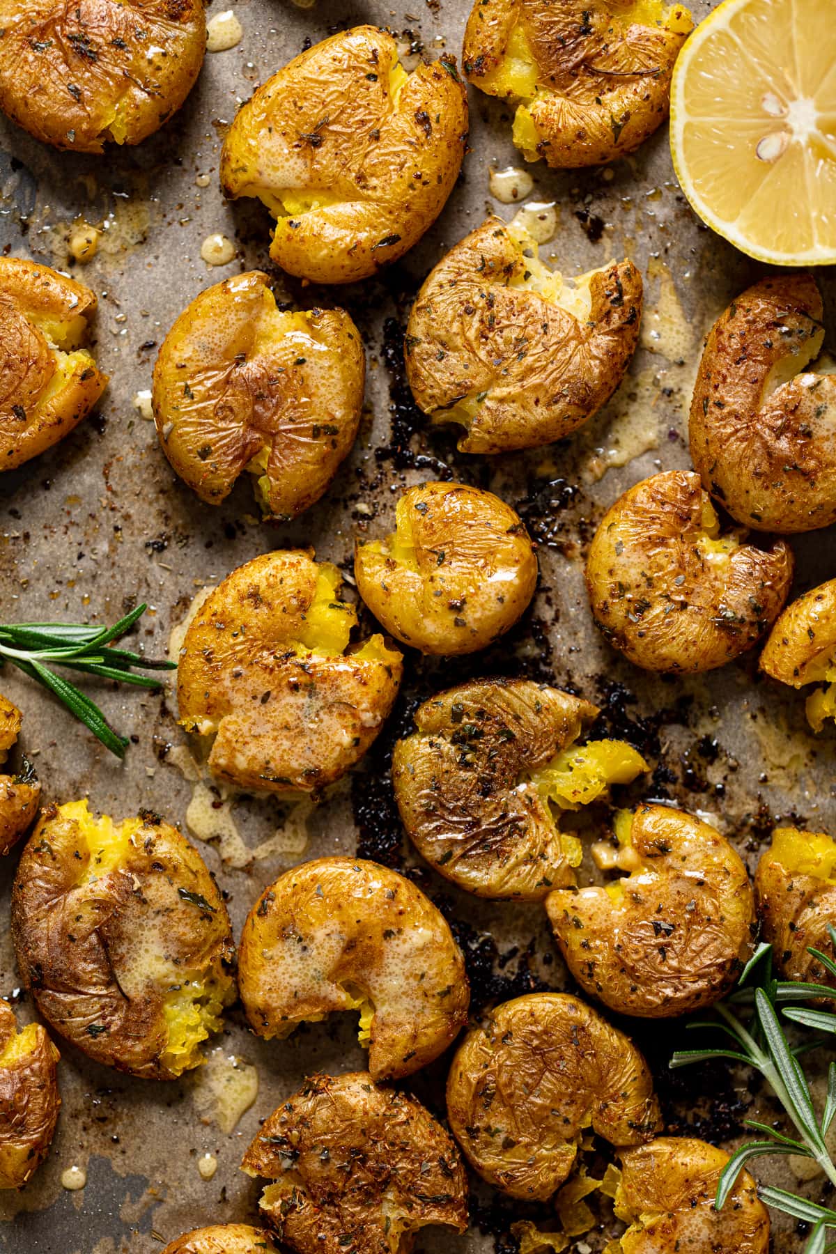 Crispy Garlic Smashed Potatoes