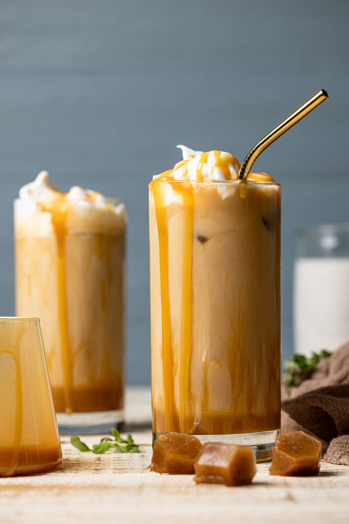 Iced Caramel Latte [with Coffee Ice Cubes]