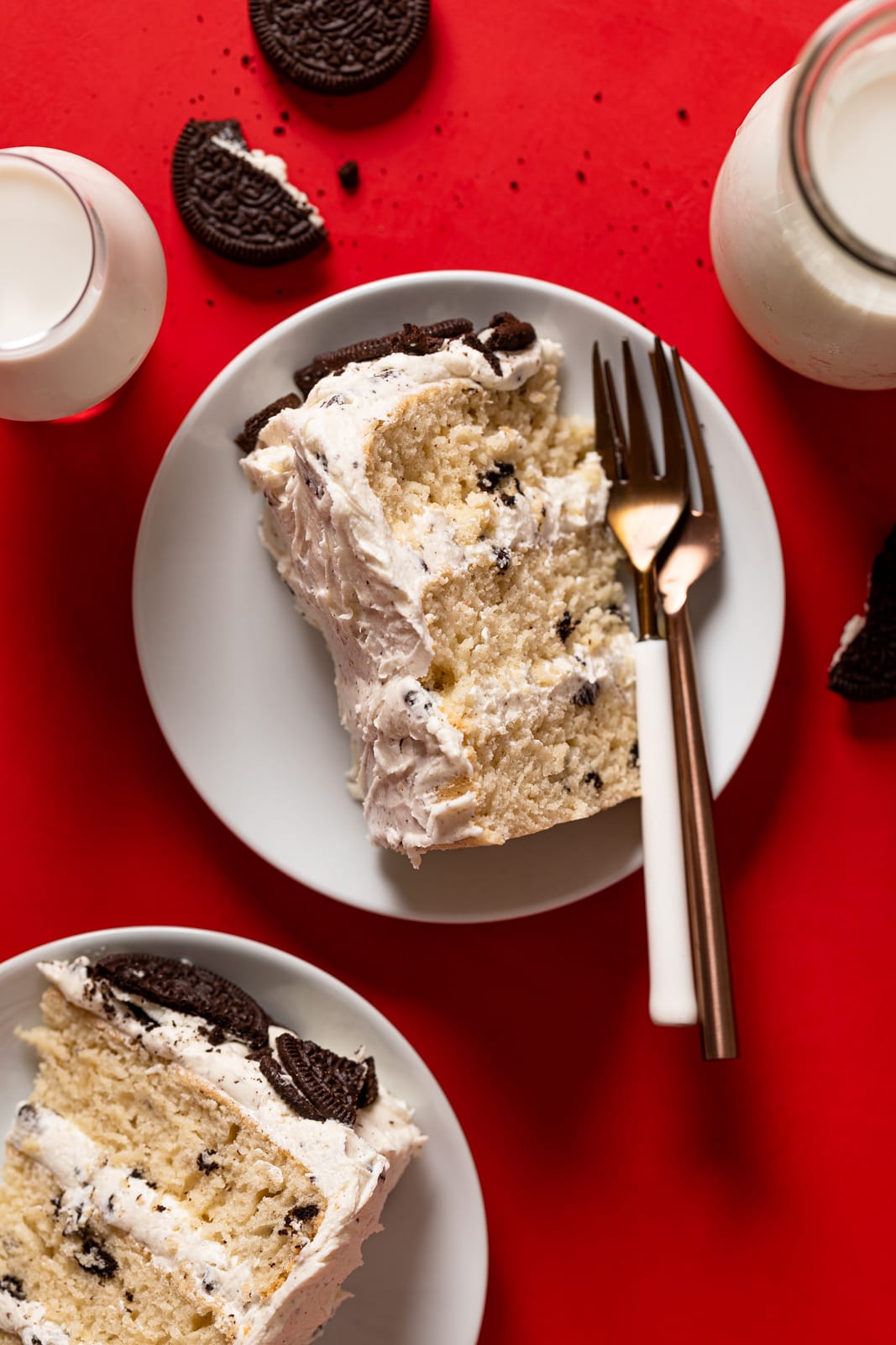 Slice of Vegan Vanilla Oreo Cake with two forks