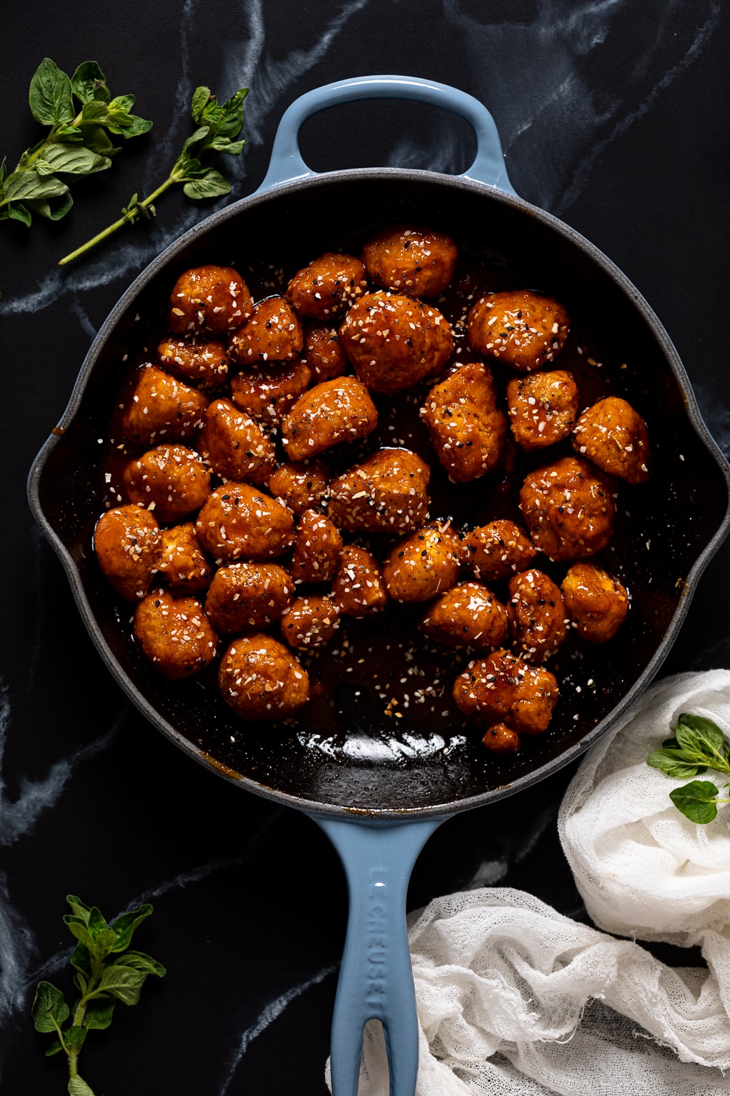 Skillet of Everything Bagel Cauliflower Bites