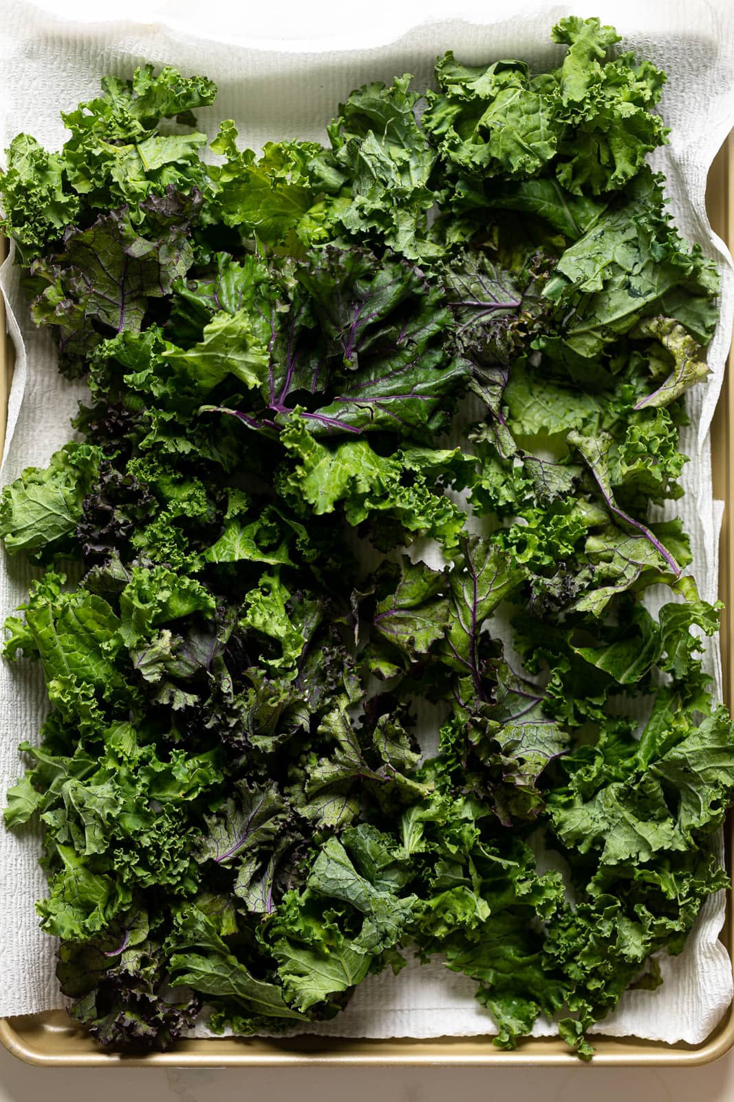 Kale on paper towels