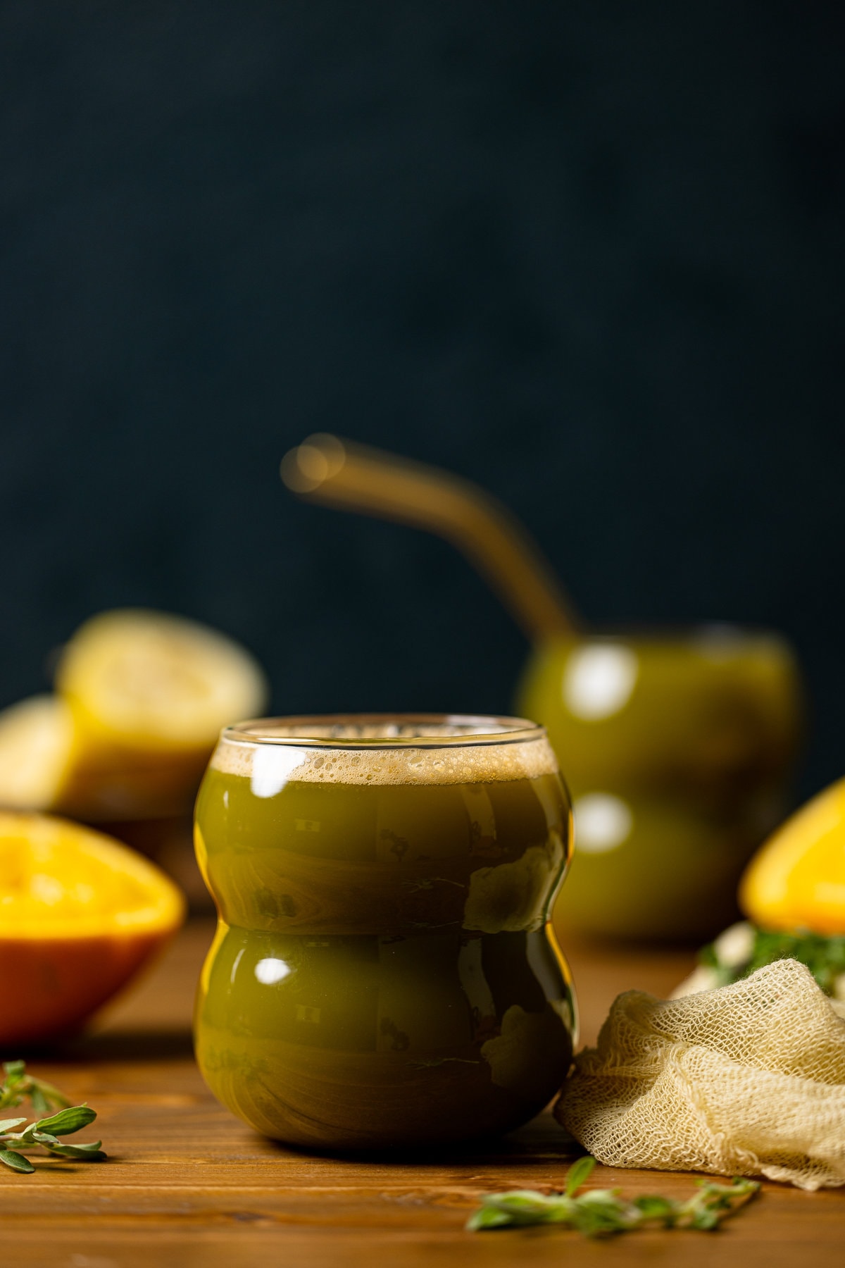 Green Sugar Detox Juice in a glass filled to the brim