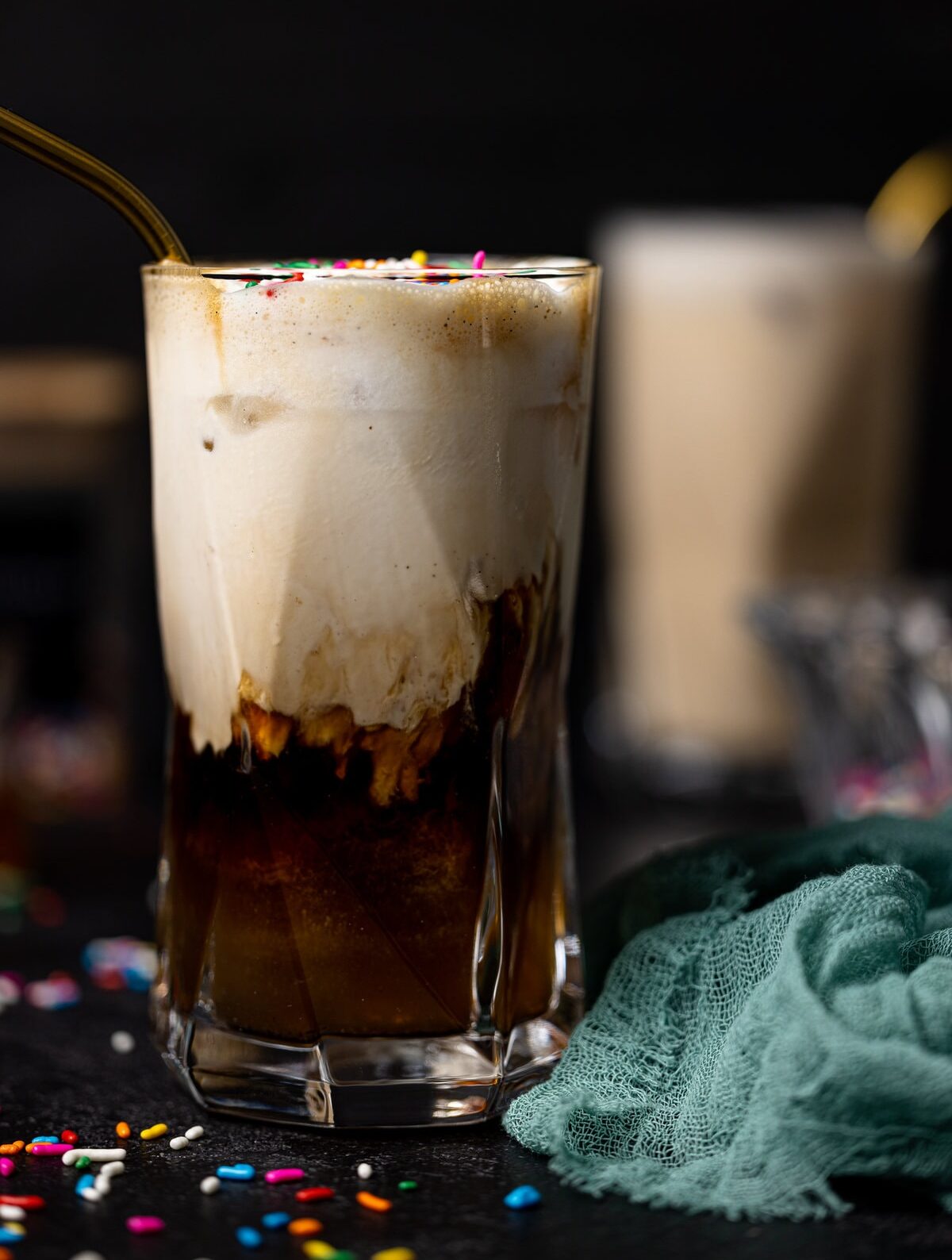 Iced Vanilla Latte Recipe (Starbucks Copycat) - One Sweet Appetite