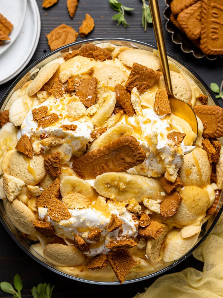 Overhead shot of Biscoff Banana Pudding with Caramel