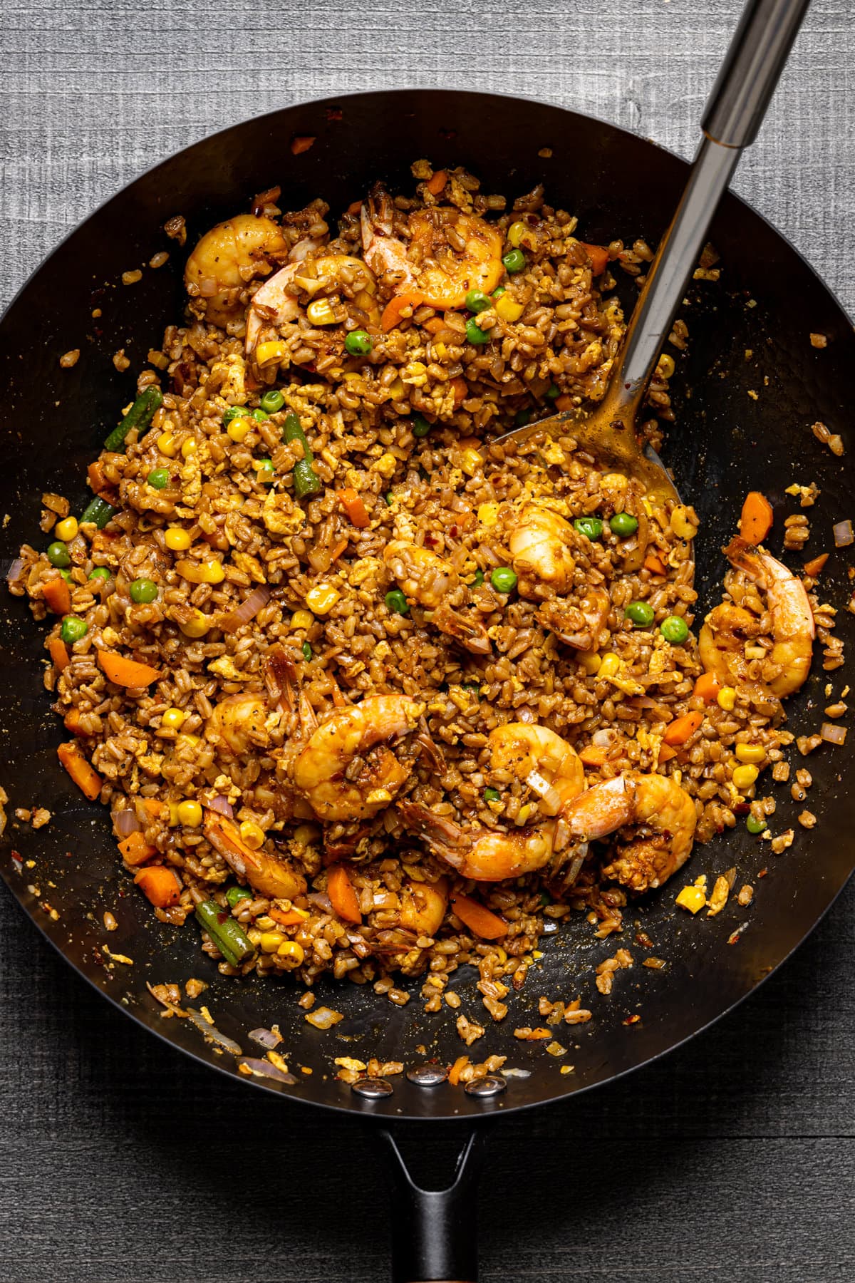 Wok of Healthy Weeknight Shrimp Fried Rice. Perfect weeknight dinner. 